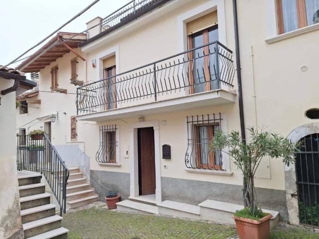 Villa Indipendente in vendita a Pettorano Sul Gizio, Abruzzo