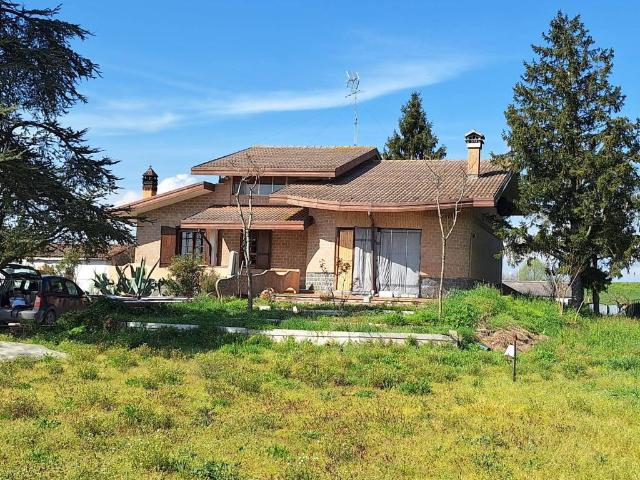 Villa Indipendente in vendita a Pettorazza, Veneto