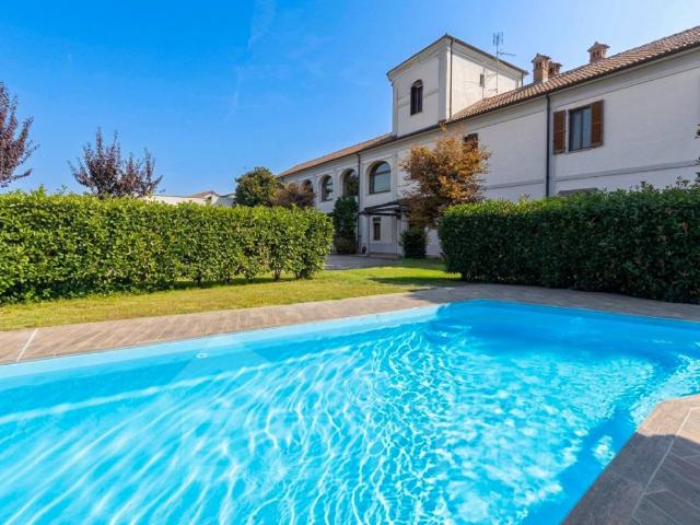 Villa Indipendente in vendita a Piemonte, Vercelli