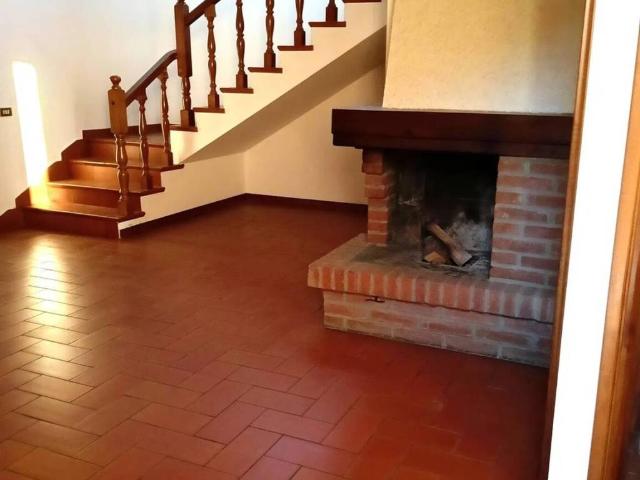 Villa Indipendente in vendita a Caorso, Reggio Emilia