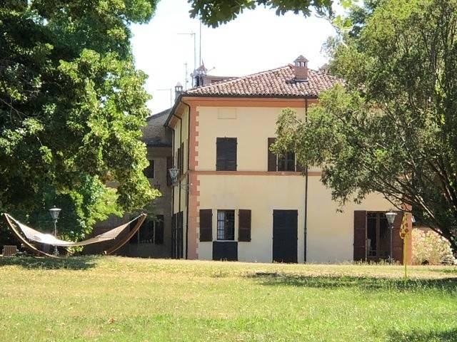Villa Indipendente in vendita a Ca' Buzzone Stanga, Piacenza