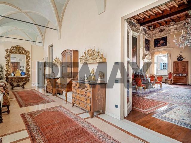 Villa Indipendente in vendita a Piacenza
