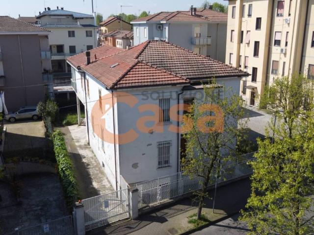 Villa Indipendente in vendita a Infrangibile, Piacenza