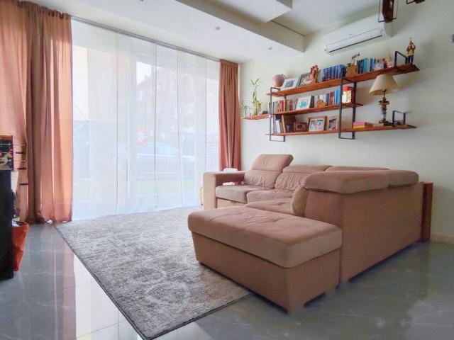Villa Indipendente in vendita a Piacenza, Reggio Emilia