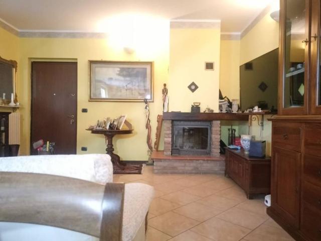 Villa Indipendente in vendita a Piacenza, Reggio Emilia