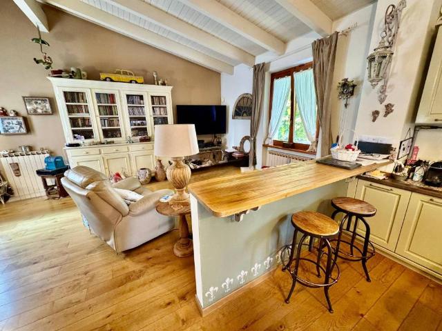 Villa Indipendente in vendita a Infrangibile, Piacenza