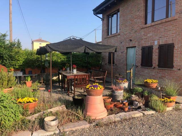 Villa Indipendente in vendita a Roncaglia, Piacenza