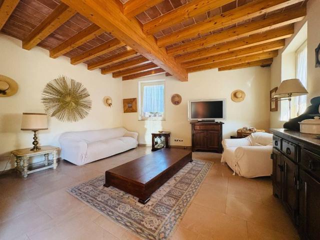 Villa Indipendente in vendita a Piacenza, Reggio Emilia