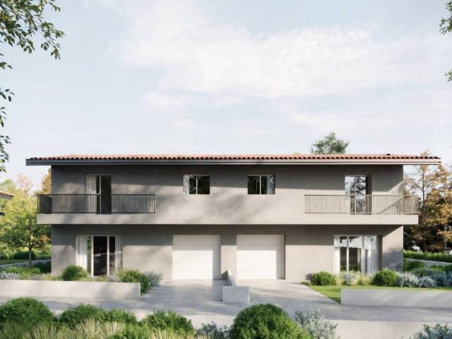 Villa Indipendente in vendita a Piacenza, Reggio Emilia