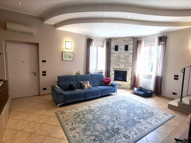 Villa Indipendente in vendita a San Bonico, Piacenza