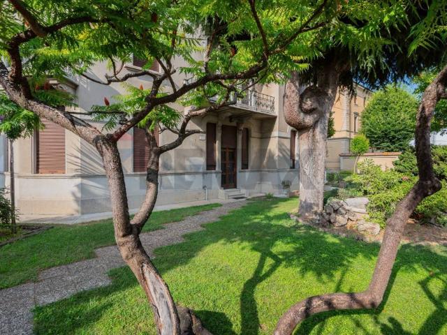 Villa Indipendente in vendita a Piadena, Lombardia
