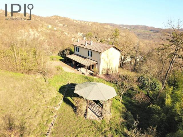 Villa Indipendente in vendita a Piana Crixia, Liguria