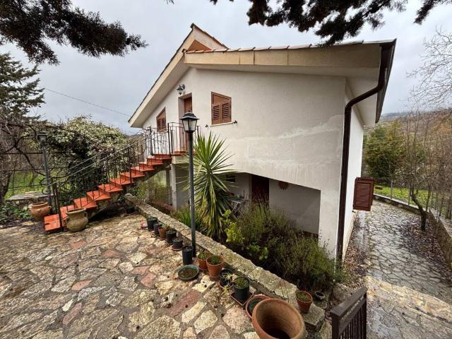 Villa Indipendente in vendita a Piana Degli Albanesi, Sicilia