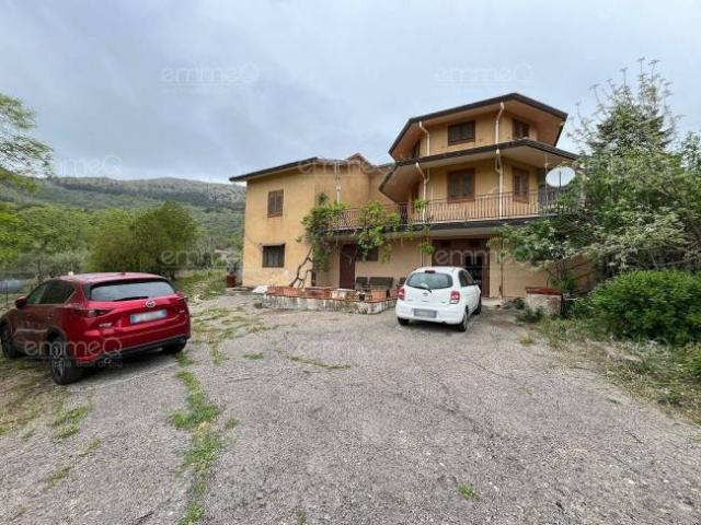 Villa Indipendente in vendita a Piana Degli Albanesi, Sicilia