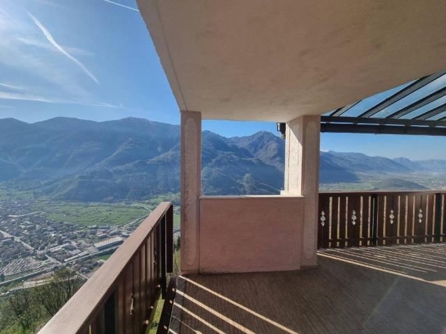 Villa Indipendente in vendita a Comunità montana della valle Camonica, Piancogno