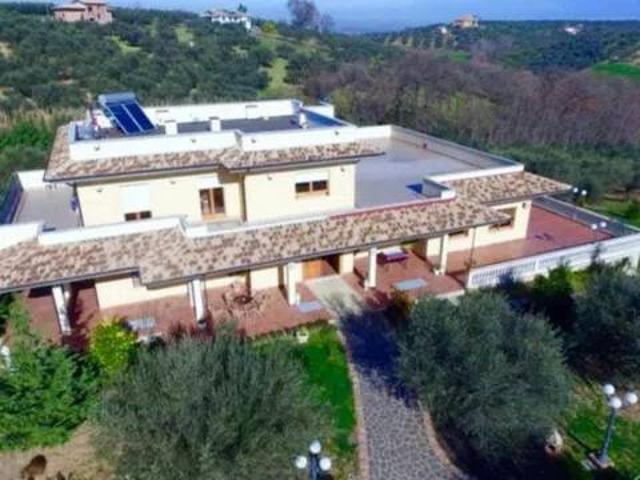 Villa Indipendente in vendita a Pianella, Abruzzo