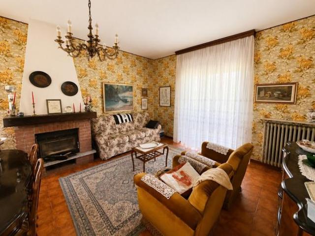 Villa Indipendente in vendita a Nibbiano, Reggio Emilia