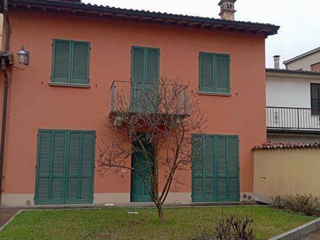 Villa Indipendente in vendita a Nibbiano, Reggio Emilia