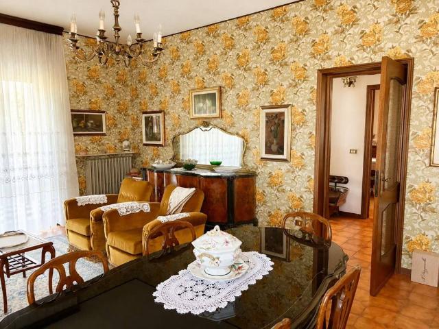 Villa Indipendente in vendita a Nibbiano, Reggio Emilia
