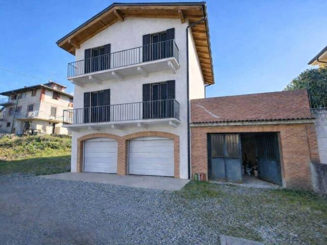Villa Indipendente in vendita a Ca' Nuova, Pianello Val Tidone