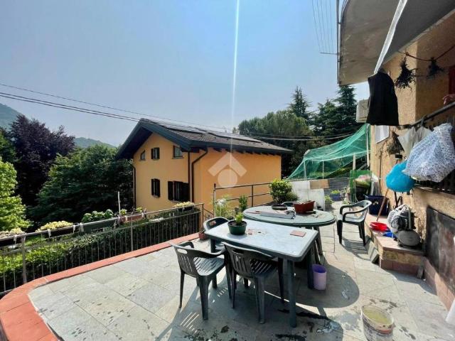 Villa Indipendente in vendita a Pianico, Lombardia