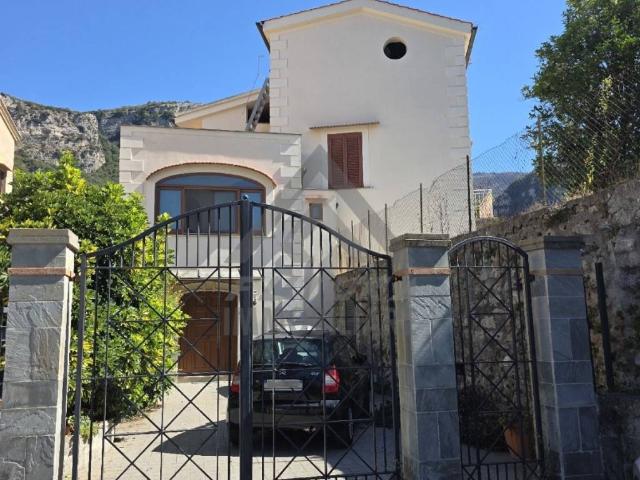 Villa Indipendente in vendita a Piano Di Sorrento, Campania