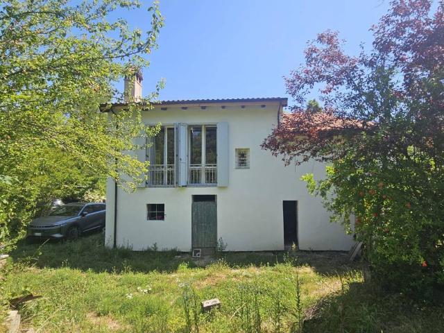 Villa Indipendente in vendita a Zena, Pianoro
