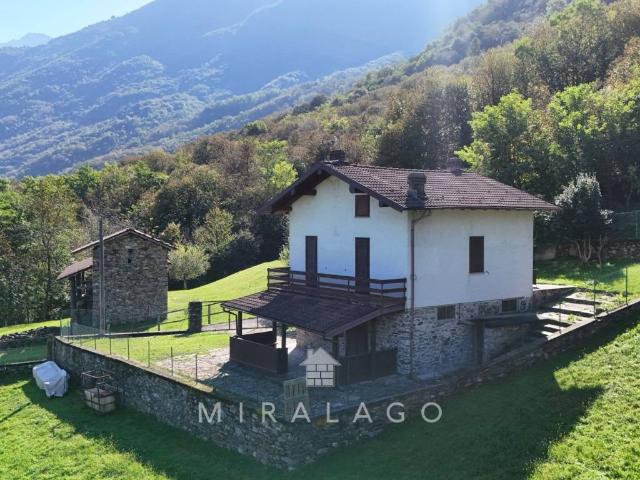 Villa Indipendente in vendita a Piantedo, Lombardia