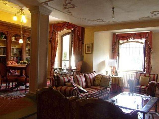 Villa Indipendente in vendita a Unione Comuni Garfagnana, Piazza Al Serchio
