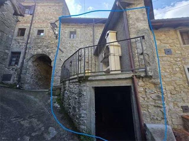 Villa Indipendente in vendita a Vergnano, Piazza al Serchio