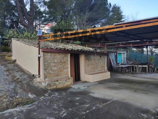 Villa Indipendente in vendita a Piazza, Sicilia