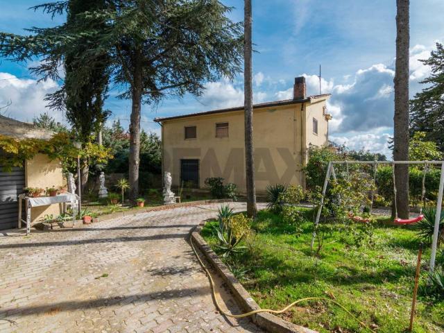 Villa Indipendente in vendita a Crocifisso, Piazza