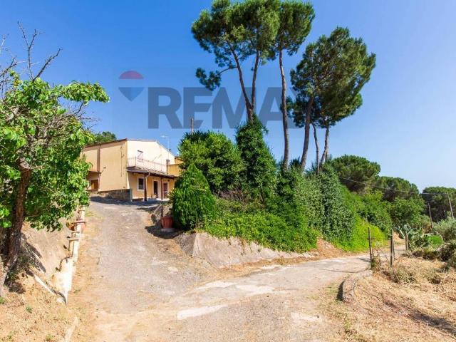 Villa Indipendente in vendita a Piazza, Sicilia
