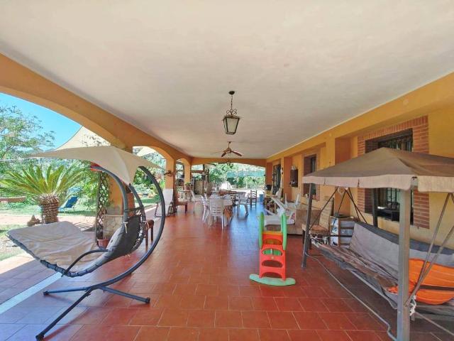 Villa Indipendente in vendita a Piazza, Sicilia