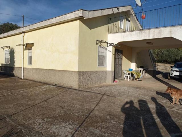 Villa Indipendente in vendita a Piazza, Enna