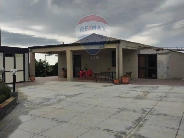 Villa Indipendente in vendita a Piazza, Enna