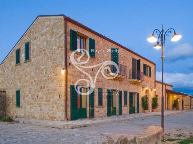 Villa Indipendente in vendita a Piazza, Sicilia