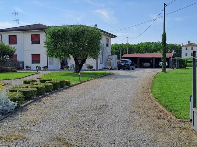 Villa Indipendente in vendita a Piazzola Sul Brenta, Veneto