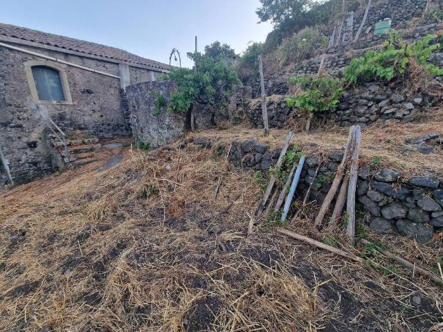 Villa Indipendente in vendita a Piedimonte Etneo, Sicilia