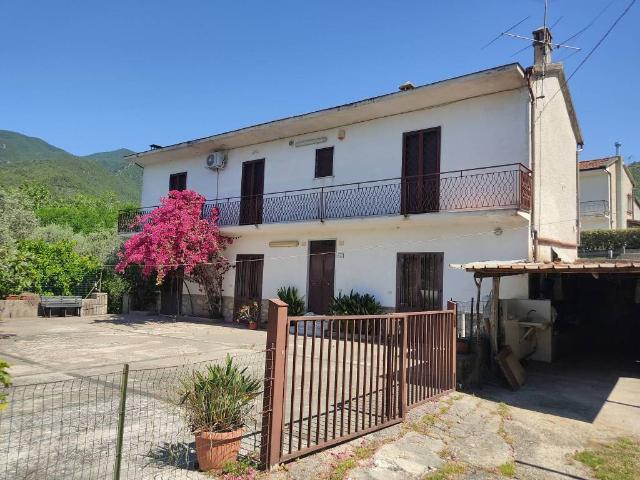 Villa Indipendente in vendita a Piedimonte Matese, Campania