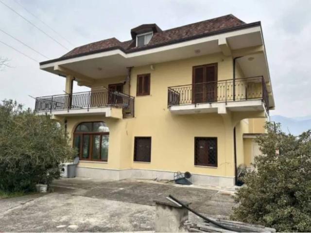 Villa Indipendente in vendita a Piedimonte Matese, Campania