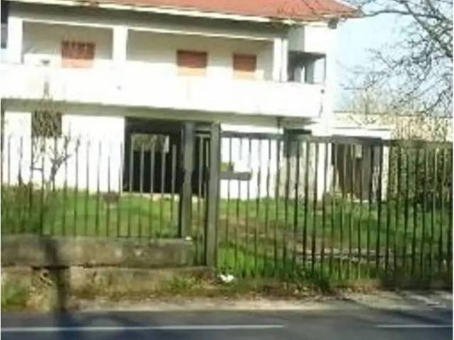 Villa Indipendente in vendita a Aquino, Lazio