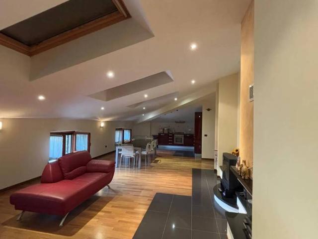 Villa Indipendente in vendita a Piegaro, Umbria