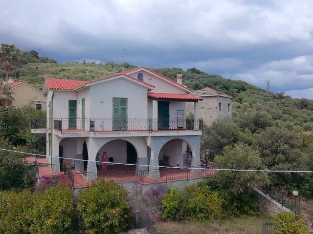 Villa Indipendente in vendita a Ranzi, Pietra Ligure