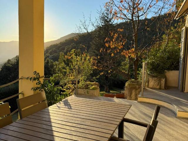 Villa Indipendente in vendita a Ranzi, Pietra Ligure