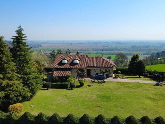 Villa Indipendente in vendita a Piemonte, Alessandria