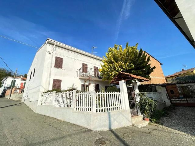 Villa Indipendente in vendita a Piemonte, Alessandria