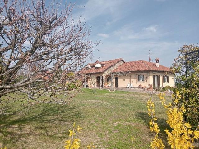 Villa Indipendente in vendita a Piemonte, Alessandria