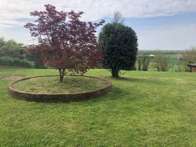 Villa Indipendente in vendita a Piemonte, Alessandria