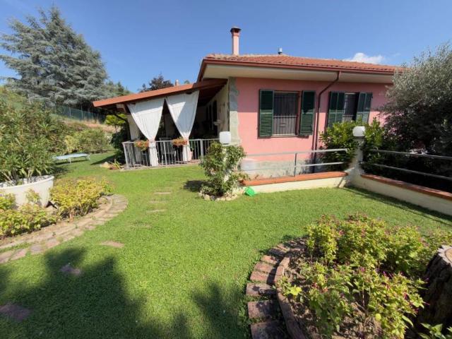 Villa Indipendente in vendita a Piemonte, Alessandria